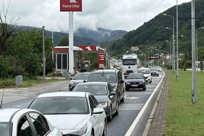 Bayram tatilinden dönüş yoğunluğu başladı
