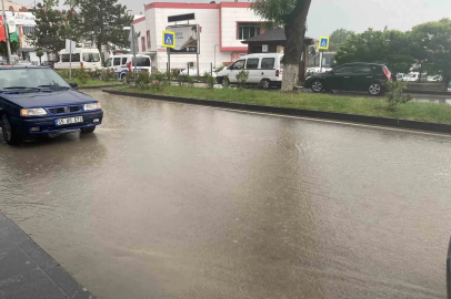 Kavak’ta sağanak
