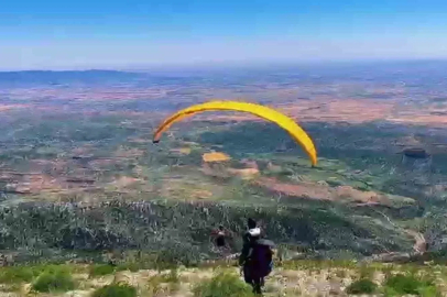 Cudi Dağı’nda gökyüzüne adrenalin yolculuğu
