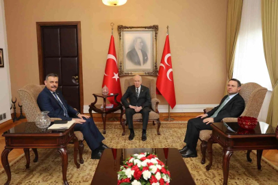 Adalet Bakanı Gürlek ve İçişleri Bakanı Çiftçi, TBMM’de MHP lideri Bahçeli’yi ziyaret etti
