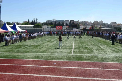 ’Sağlıklı Gençlik Haftası’nda öğrenciler spor etkinliklerinde buluştu
