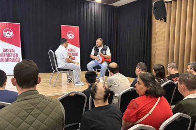 Fatih Sanat Akademisi’nde özel bireylere enstrüman ve tiyatro eğitimi
