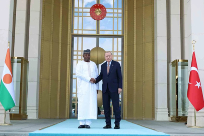 Cumhurbaşkanı Erdoğan, Nijer Cumhurbaşkanı Tchiani’yi törenle karşıladı
