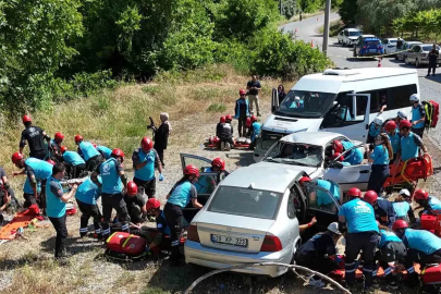 UMKE ekiplerinden kaza tatbikatı
