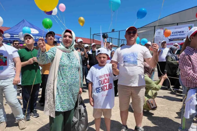 Rize’de balonlar 9 yaşında lösemiden kurtulan Egemen için uçtu
