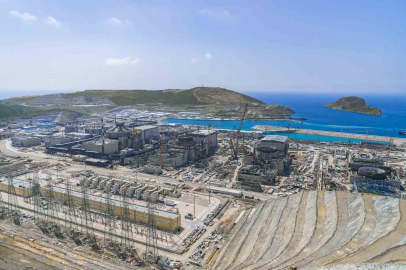 Akkuyu Nükleer Enerji Santrali’nde ilk üniteye temsili nükleer yakıt yüklendi
