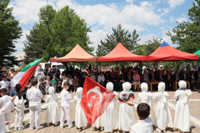 Erzincan'da Kur'an kursu öğrencilerinden yıl sonu şenliği