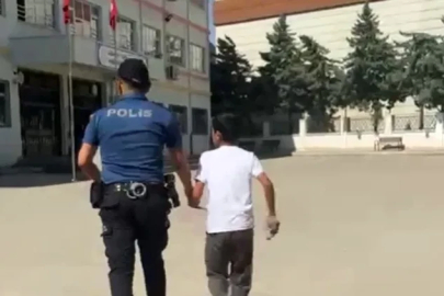 Gaziantep’te sınava geç kalan ve belgesini unutan öğrencilerin yardımına polis yetişti
