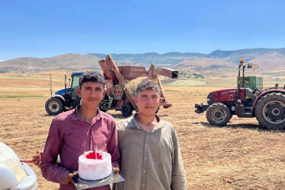 Mercimek tarlasında kavurucu sıcak altında doğum günü sürprizi
