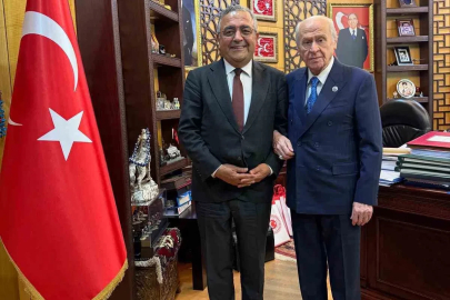 MHP Lideri Bahçeli, Diyarbakır Milletvekili Tanrıkulu ile bir araya geldi
