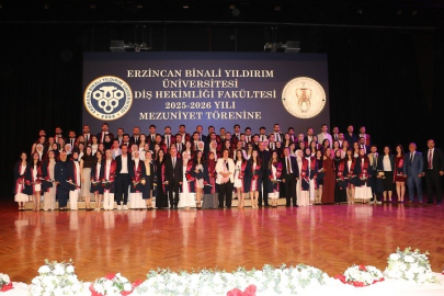 Erzincan’da 82 genç diş hekimi mezuniyet coşkusu yaşadı