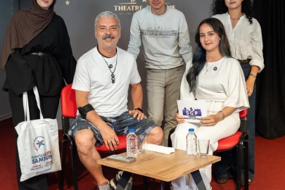 Oyuncu Necmi Yapıcı: "Herkes oyuncu oluyor ama komedyen olamıyor, dram komediden daha kolay"

