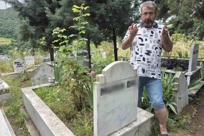 Kiracısına ulaşamayan ev sahibinden dikkat çeken protesto
