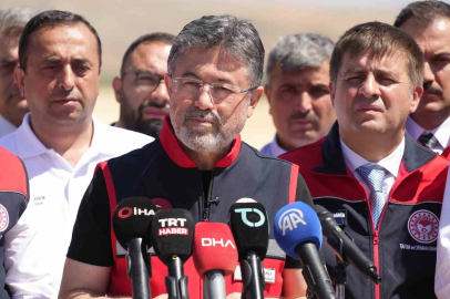 Bakan Yumaklı, "rüzgar bizden yana" diyerek açıkladı: "Tüm zamanların rekorunu kırıyoruz"
