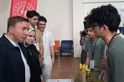 Erzincan'da bilim ve teknoloji rüzgârı: 28 proje jüri karşısına çıktı