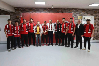 Sungurlu Belediyespor, milli güreşçileri tek çatı altında topladı
