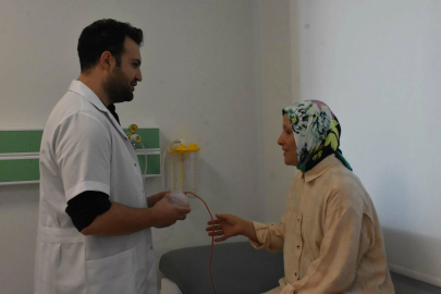 İzmir'de bir ilk; koltuk altından girilerek yapılan ameliyatla kanserden kurtuldu