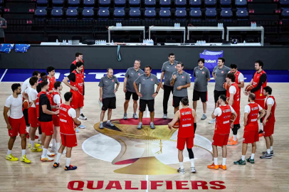 A Milli Erkek Basketbol Takımı’nın hedefi grubu namağlup tamamlamak
