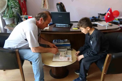 Torun sevgisi sayesinde ürettiği maketler ilgi odağı oldu
