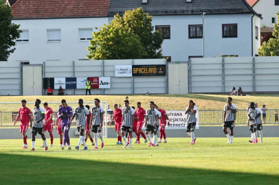 Hazırlık maçı: Beşiktaş: 0 - Widzew Lodz: 2
