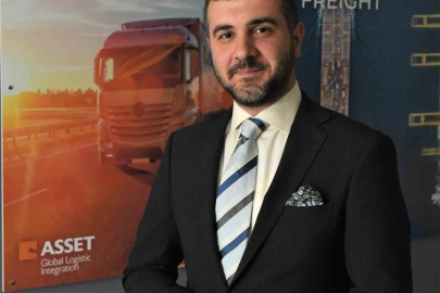 AB’ye vergisiz e-ihracatta ilk adım: "Türkiye’nin ilk elektronik A.TR belgesini düzenleyerek e-ihracatta tarihi bir ilke imza attık"
