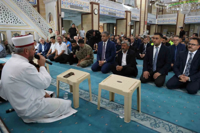15 Temmuz şehitleri dualarla anıldı
