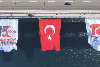 15 Temmuz’un 10’uncu yılı anısına Çanakkale Köprüsü’nde Türk bayrağı dalgalandırıldı
