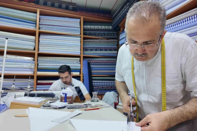 Konya’da üç kuşaktır desen desen gömlek dikiyorlar
