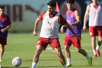 Galatasaray, sabah salonda, akşam sahada çalıştı
