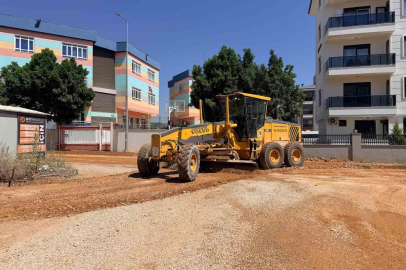 Kepez’den Demirel Mahallesi’nde  5 bin 170 metrelik sathi asfalt çalışması
