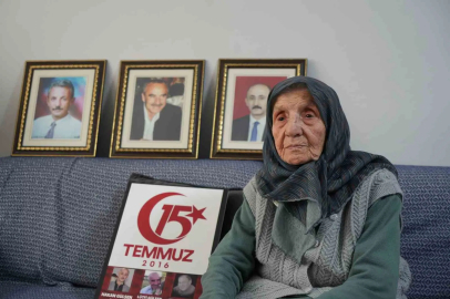 FETÖ’nün hain darbe girişiminde 2 oğlu ve damadını şehit veren 100 yaşındaki Muzaffer Gülşen’in acısı 10 yıldır dinmiyor
