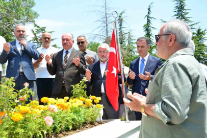 15 Temmuz şehidi Ali Karslı kabri başında dualarla anıldı
