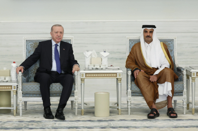 Cumhurbaşkanı Erdoğan, Katar Emiri Al Sani’ye taziye ziyaretinde bulundu