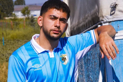 Erzurumspor FK, yeni sezonun "Gökbörü" formasını tanıttı

