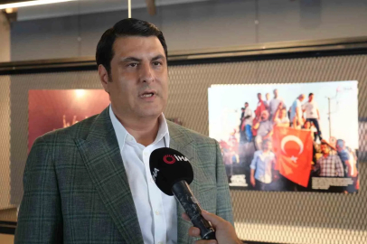 İHA’nın 15 Temmuz sergisini gezen Başkan Yılmaz: "O gün İHA da en az Türk milleti gibi cesurca hareket etti"
