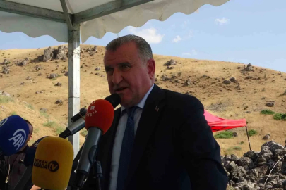 Bakan Bak: "Kültürleri ve inançları yaşatmak devletin en önemli görevlerindendir"
