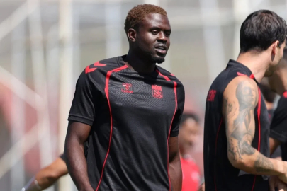 Sivasspor, Kimpioka ile yolları ayırdı
