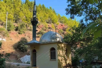 Mersin’de 9 metrekarelik cami dikkat çekiyor
