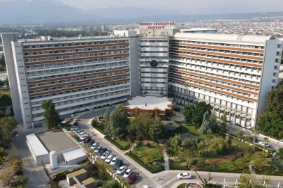 Akdeniz Üniversitesi’nde 3’üncü rahim nakli operasyonu başladı
