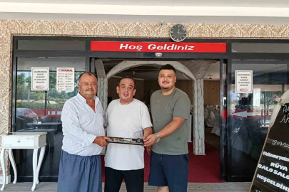 Düğün salonunda bulunan 30 bin TL değerindeki takılar sahibine ulaştırıldı

