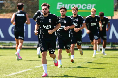 Beşiktaş, Midtjylland maçı hazırlıklarını sürdürdü
