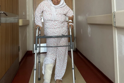55 yıl sonra rahat yürümeye başladı
