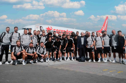Lukas Podolski’nin takımı Gornik Zabrze, Fenerbahçe deplasmanına Corendon Airlines ile uçtu
