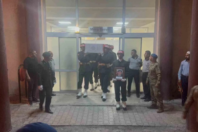 Hakkari’de hayatını kaybeden Yüksel Işık’ın cenazesi askeri törenle Bursa’ya uğurlandı
