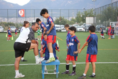 Gelişim Ligi’ne U14 ve U15 de katılacak olan Altınyıldız çalışmalara hız verdi
