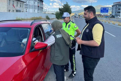 Erzincan'da 2 bin 200 sürücüye orman yangınlarına karşı bilgilendirme