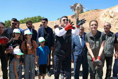 Kenelere karşı mücadele sürüyor: Tunceli’de 500 kınalı keklik doğaya salındı
