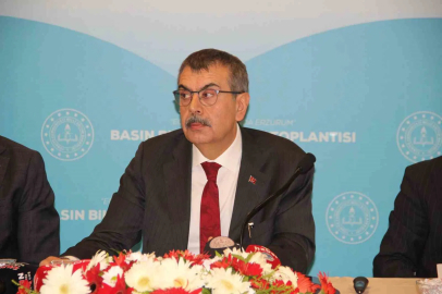 Bakan Tekin: "Hedefimiz 19 Ağustos’ta kazmanın vurulmasını sağlayacak takvimi hayata geçirmek"
