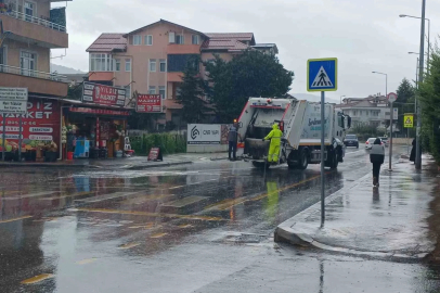Sakarya’da sağanak hayatı olumsuz etkiledi
