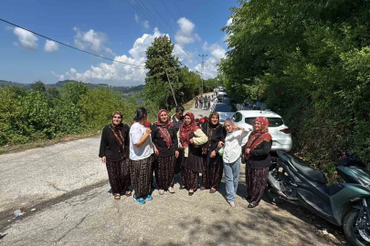 Alaplı’da asırlık düğün geleneği: Kadınlar davul zurna eşliğinde karşılanıyor
